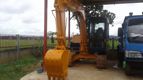 ขายด่วนแบ๊คโฮ