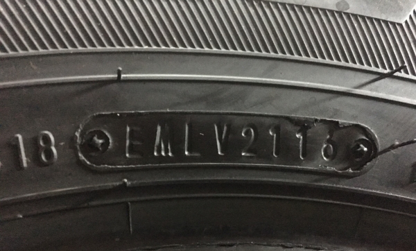 ยางป้ายแดง 215-70-15 Dunlop ปี 16 ยางป้ายแดง 215-70-15 Dunlop ปี 16