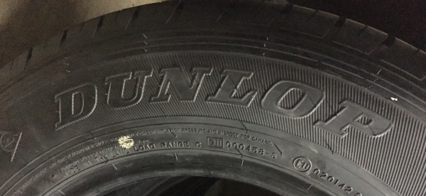 ยางป้ายแดง 215-70-15 Dunlop ปี 16 ยางป้ายแดง 215-70-15 Dunlop ปี 16
