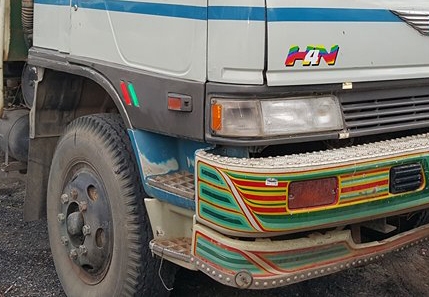 **825,000 บ.ต่อรอง/// 10ล้อ2เพลาดั้ม HINO FM3M-240HP สิงห์ไฮเทค เครื่อง+เกียร์ เดิม ช่วงล่างเดิม คัสซีสวย หัวดี ภายในดี ครบ พาเวอร์/ทริฟฟี่/แอร์/สโลว/ระบบลาก กระบะดั้มเนียม ซุ่นชัย ยาง10เส้น สภาพ65\% ตามสภาพ เล่มฯ ครบ **ขาย HINO FM3M-240HP 10ล้อ2เพลาดั้มเน