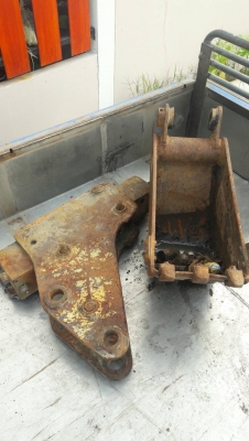 ขาย 215,000 IHI IS 55 UX  พร้อมหัวเจาะ เครื่องดี ปั้ม แรง ช่วงล่างอ่อน ตามสภาพ(ชลบุรี) 090-772-3710 090-772-3708