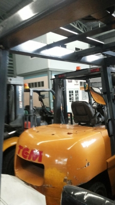 ขายรถ tcm  ขนาด 5 ตัน รุ่น t9  น้ำมันดีเซล  เกียร์  ออโต้ สภาพดี