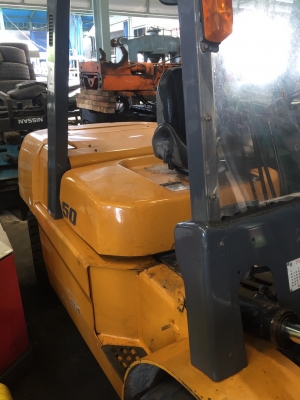 ขายรถ tcm  ขนาด 5 ตัน รุ่น t9  น้ำมันดีเซล  เกียร์  ออโต้ สภาพดี