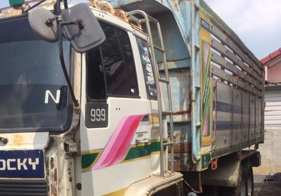 **559,000 บ.ต่อรอง/// 10ล้อ2เพลาดั้มเนียม ISUZU ROCKY FVZ-175 แรง เครื่อง+เกียร์+ช่วงล่าง เดิมๆ คัสซีสวย หัวบาง พาวเวอร์/ทริฟฟี่/สโลวเดิม ครบ ดั้มเนียมสภาพดี ยางพอได้ ตามสภาพ พร้อมใช้ เล่มฯ ครบ **ขาย ISUZU ROCKY FVZ-175 10ล้อ2เพลาดั้มเนียม สภาพดี เดิมบาง