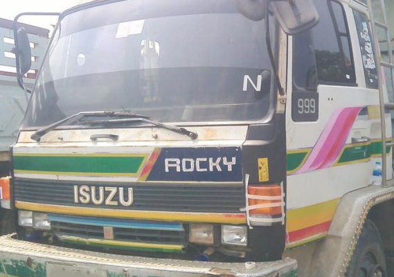 **559,000 บ.ต่อรอง/// 10ล้อ2เพลาดั้มเนียม ISUZU ROCKY FVZ-175 แรง เครื่อง+เกียร์+ช่วงล่าง เดิมๆ คัสซีสวย หัวบาง พาวเวอร์/ทริฟฟี่/สโลวเดิม ครบ ดั้มเนียมสภาพดี ยางพอได้ ตามสภาพ พร้อมใช้ เล่มฯ ครบ **ขาย ISUZU ROCKY FVZ-175 10ล้อ2เพลาดั้มเนียม สภาพดี เดิมบาง
