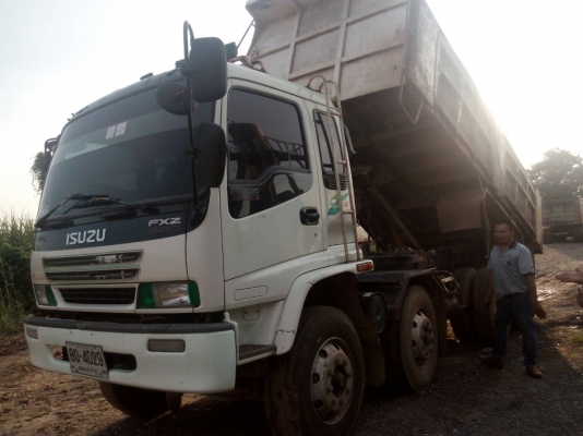ISUZU 270 ยูโรทูปี 47 เครื่องดำ แม่ลูก1,370,000บ  รถสภาพดีไฟฟ้าเต็ม เครื่องดี คัสชีสวย สนใจติดต่อ 0835601591 หรือ 0903494058