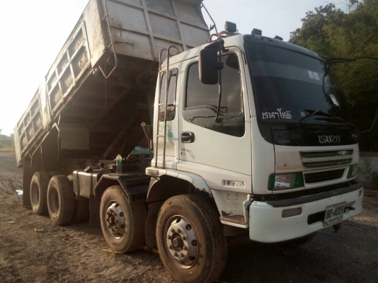 ISUZU 270 ยูโรทูปี 47 เครื่องดำ แม่ลูก1,370,000บ  รถสภาพดีไฟฟ้าเต็ม เครื่องดี คัสชีสวย สนใจติดต่อ 0835601591 หรือ 0903494058