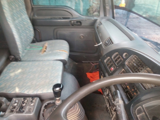 ISUZU 270 ยูโรทูปี 47 เครื่องดำ แม่ลูก1,370,000บ  รถสภาพดีไฟฟ้าเต็ม เครื่องดี คัสชีสวย สนใจติดต่อ 0835601591 หรือ 0903494058