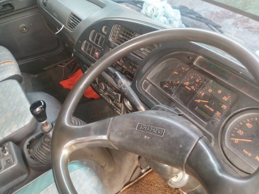 ISUZU 270 ยูโรทูปี 47 เครื่องดำ แม่ลูก1,370,000บ  รถสภาพดีไฟฟ้าเต็ม เครื่องดี คัสชีสวย สนใจติดต่อ 0835601591 หรือ 0903494058