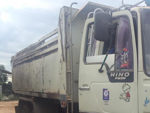 **845,000 บ.ต่อรอง/// 10ล้อ2เพลาดั้ม HINO FM3M-320HP เกียร์ธรรมดา เครื่องPO9-320แรง ลงเล่ม เกียร์เดิม ช่วงล่างเดิม คัสซีสวยเดิม หัวเดิม ภายในดี พาวเวอร์/ทริฟฟี่ ครบ ดั้มเหล็กข้างเรียบสภาพดี ยาง10เส้น60\% ตามสภาพ พร้อมลุย เล่มฯ ครบ **ขาย HINO FM3M PO9-320HP **845,000 บ.ต่อรอง/// 10ล้อ2เพลาดั้ม HINO FM3M-320HP เกียร์ธรรมดา เครื่องPO9-320แรง ลงเล่ม เกียร์เดิม ช่วงล่างเดิม คัสซีสวยเดิม หัวเดิม ภายในดี พาวเวอร์/ทริฟฟี่ ครบ ดั้มเหล็กข้างเรียบสภาพดี ยาง10เส้น60\% ตามสภาพ พร้อมลุย เล่มฯ ครบ **ขาย HINO FM3M PO9-320HP