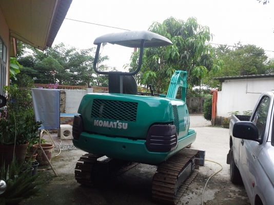 ขายรถ KOMATSU. PC 30-7  สภาพสวยพร้อมใช้งาน เครื่องดี ปั้มแรงทำงานไว ช่วงล่างแน่น เจ้าของขายเองค่ะราคาถูกมากแทรคข้อเต็ม