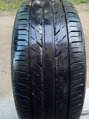 225/35R20 TOYO EXTENZA ปี14 สวยมาก ไม่มีปะ มี 1 เส้น โทร.081-427-3941 225/35R20 TOYO EXTENZA ปี14 สวยมาก ไม่มีปะ มี 1 เส้น โทร.081-427-3941