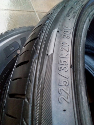 225/35R20 TOYO EXTENZA ปี14 สวยมาก ไม่มีปะ มี 1 เส้น โทร.081-427-3941 225/35R20 TOYO EXTENZA ปี14 สวยมาก ไม่มีปะ มี 1 เส้น โทร.081-427-3941