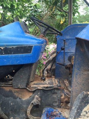 ขายรถไถ2เพลา NEWHOLLAND AT6610 เครื่อง 90แรงม้าปี48 สวยเดิม สนใจโทร 081-970-1072 ขายรถไถ2เพลา NEWHOLLAND AT6610 เครื่อง 90แรงม้าปี48 สวยเดิม สนใจโทร 081-970-1072