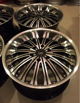 (หมดแล้วครับ) ล้อใหม่ Infinity ขอบ20 มี3ชุด ราคาเร้าใจ