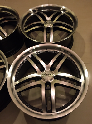 ล้อแนว VIP ขอบ18 สภาพสวย ไม่มีซ่อม ราคาไม่แพง