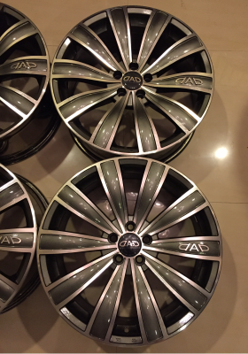 ล้อ DAD ขอบ18 สภาพสวย ไม่มีซ่อม ราคาไม่แพง