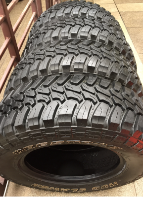 ยาง Mud Deestone 265 70 17 ปลายปี15 ดอกเต็ม ไม่มีปะ ราคาไม่แพง