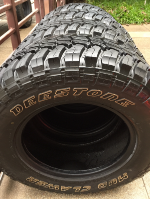 ยาง Mud Deestone 265 70 17 ปลายปี15 ดอกเต็ม ไม่มีปะ ราคาไม่แพง