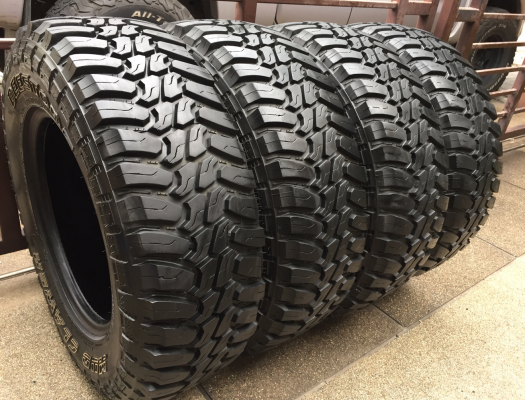 ยาง Mud Deestone 265 70 17 ปลายปี15 ดอกเต็ม ไม่มีปะ ราคาไม่แพง