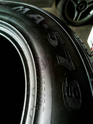 215/65R16 MAXXIS MA-579 ปี15 ชุด 4 เส้น tel. 081-427-3941 215/65R16 MAXXIS MA-579 ปี15 ชุด 4 เส้น tel. 081-427-3941