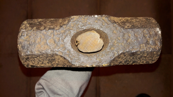 ขายค้อนปอนขนาดใหญ่งานเก่าเหล็กดีหนักประมาณ 4-5กิโล