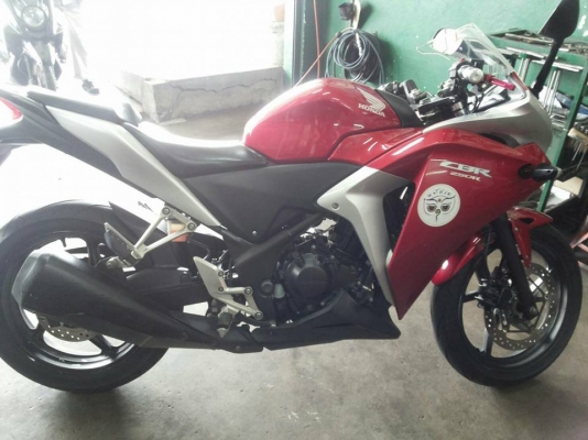 ขาย CBR 250 i ปี 54 ไม่มี ABS เครื่องดีเดิมๆ สภาพภายนอกสวย ไม่มีรอยล้ม วิ่งน้อย เล่มพร้อมชุดโอน