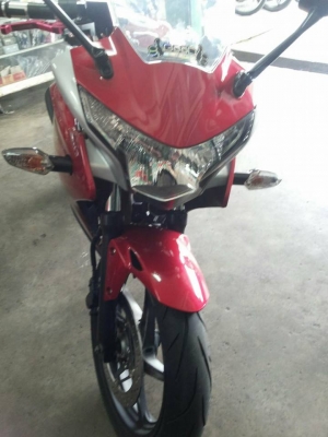 ขาย CBR 250 i ปี 54 ไม่มี ABS เครื่องดีเดิมๆ สภาพภายนอกสวย ไม่มีรอยล้ม วิ่งน้อย เล่มพร้อมชุดโอน