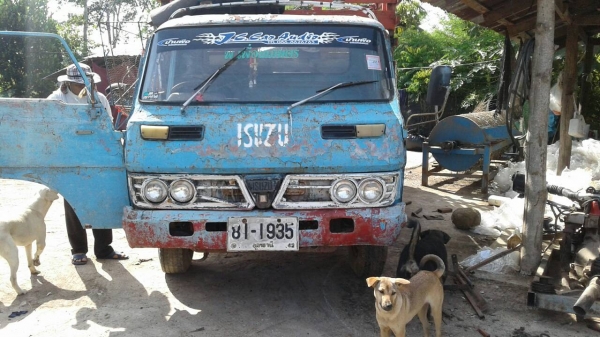 ISUZU 100แรง เครื่องแน่น คัสชีจุดเชื่อมจุดเดียว ไม่บวมไม่ผุ รถวิ่งได้ปกติฤาษีขาด1ปี ราคาถูกๆ88,000บ. สนใจติดต่อ 0835601591 หรือ 0903494058