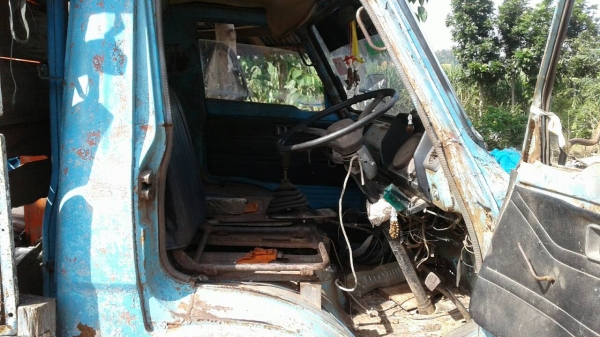 ISUZU 100แรง เครื่องแน่น คัสชีจุดเชื่อมจุดเดียว ไม่บวมไม่ผุ รถวิ่งได้ปกติฤาษีขาด1ปี ราคาถูกๆ88,000บ. สนใจติดต่อ 0835601591 หรือ 0903494058