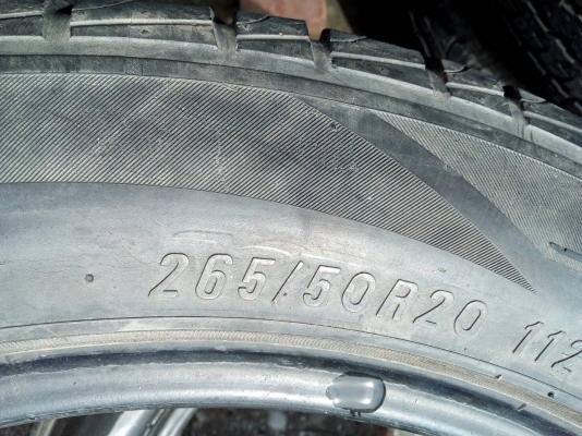265/50R20  MAXXIS MARAUDER II  มี 2 เส้น tel. 081-427-3941