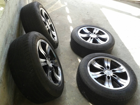 ขอบ16นิ้ว6รู พร้อมยาง ชุดนี้ ราคา 6900 บาท