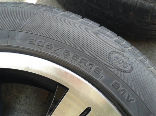 ขอบ16นิ้ว6รู พร้อมยาง ชุดนี้ ราคา 6900 บาท