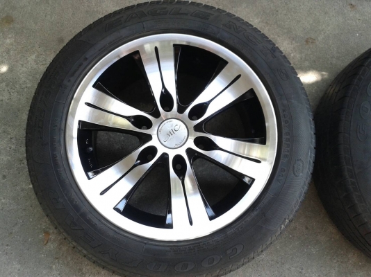 ขอบ16นิ้ว6รู พร้อมยาง ชุดนี้ ราคา 6900 บาท