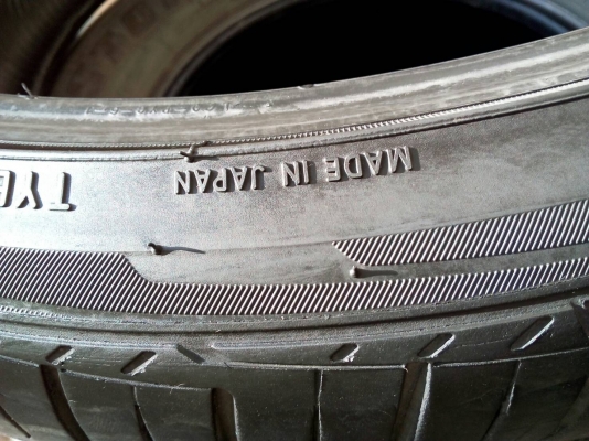 225/35R20 TOYO EXTENZA HP ปี14 มี 1 เส้น tel.081-427-3941 225/35R20 TOYO EXTENZA HP ปี14 มี 1 เส้น tel.081-427-3941