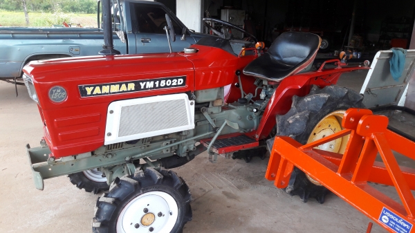 ขายรถไถยันมาร์YM1502D15แรง3สูบขับ4X4อุปกรณ์ผานสาม ขายรถไถยันมาร์YM1502D15แรง3สูบขับ4X4อุปกรณ์ผานสาม