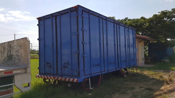 ขาย ตู้สิบบาน   ยาว 6.20 เมตร กว้าง 2.45 เมตร สูง 2.50 เมตร  ถอดจาก HINO สภาพสวยพร้อมใช้งาน  สนใจติดต่อสอบถามได้ที่ ดำสุโขทัย  โทร 089-7087998,081-7855503  หรือเยี่ยมชมเว็ปไซได้ที่ www.dum-sukhothai.com  เรายินดีให้บริการค่ะ
