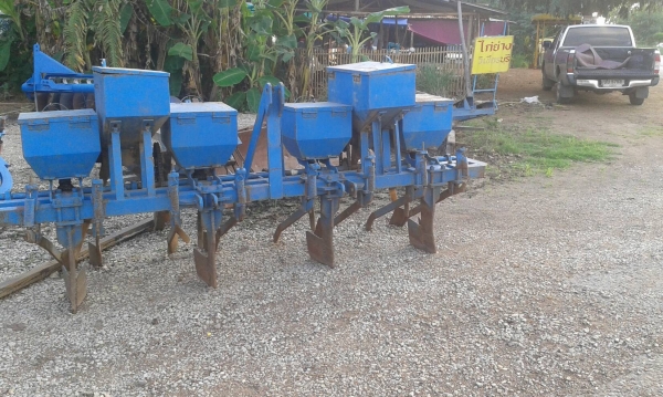 ขายเครื่องหยอดข้าวโพด สภาพดี