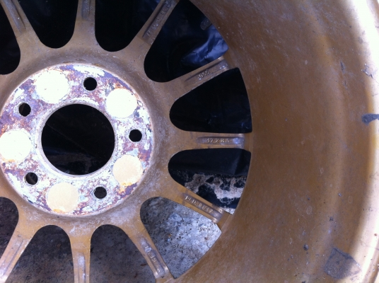 ล้อ 5รู114 ขอบ 17 x 9.5 offset 30 2วง และ ล้อหน้าอีก1วง ทั้งหมด3วง ล้อหน้าแตก1วง 3500บาท ล้อ 5รู114 ขอบ 17 x 9.5 offset 30 2วง และ ล้อหน้าอีก1วง ทั้งหมด3วง ล้อหน้าแตก1วง 3500บาท