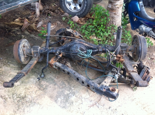 เพลาท้าย toyota mighty-x       5500 บาท