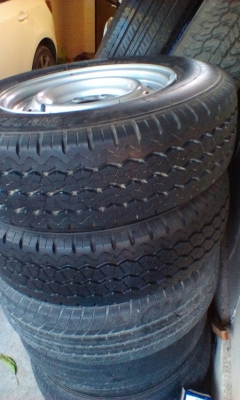 ล้อกะทะอีซู15/6-139 ยางบริสโตน215/70/15ปี0613 คู่ 1800บ.