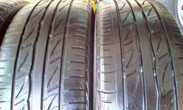 ล้อกะทะขอบ15/4-114 ยางบริสโตน195/55/15ปี13 ชุด 2500บ.