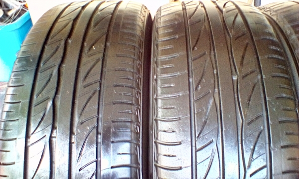 ล้อกะทะขอบ15/4-114 ยางบริสโตน195/55/15ปี13 ชุด 2500บ.