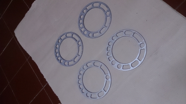 Spacer 6 มิลลิเมตร งาน CNC ไทย และงาน Japan อย่างละชุดครับ