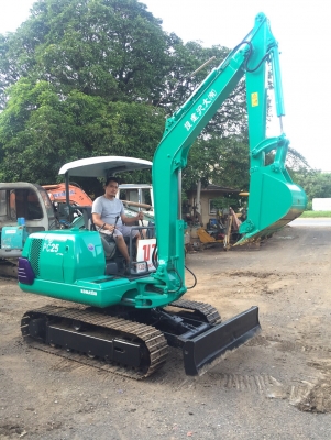 ขายรถขุดKOMATSU PC25-1รุ่น7เก่านอกแท้ญี่ปุ่นเอกสารอินวอยนำเข้าไม่เคยใช้งานในไทยคับ
