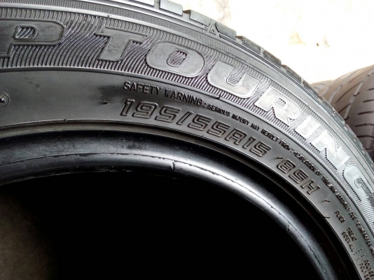 195/55R15 GOODYEAR DUNLOP SP TOURING ปี14 ชุด 4 เส้น tel. 081-427-3941 195/55R15 GOODYEAR DUNLOP SP TOURING ปี14 ชุด 4 เส้น tel. 081-427-3941
