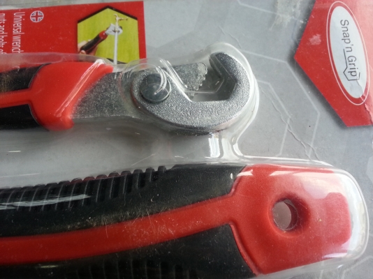 ประแจอเนกประสงค์ ประแจอเนกประสงค์