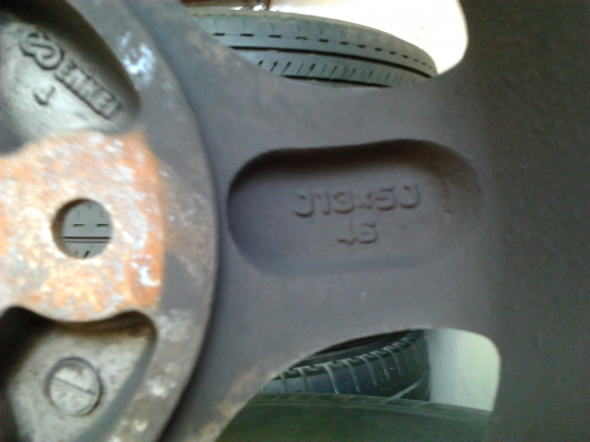 ล้อแม๊กขอบ13/4-100 ชุดละ 1200บ.