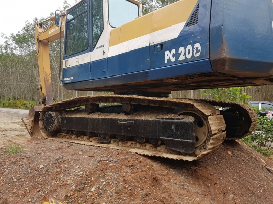 KOMATSU PC 200-5