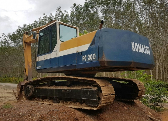 KOMATSU PC 200-5 KOMATSU PC 200-5